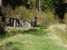 Zbytky poslednho strnho domku na eskm zem GPS: 48.6250778N, 14.4459514E