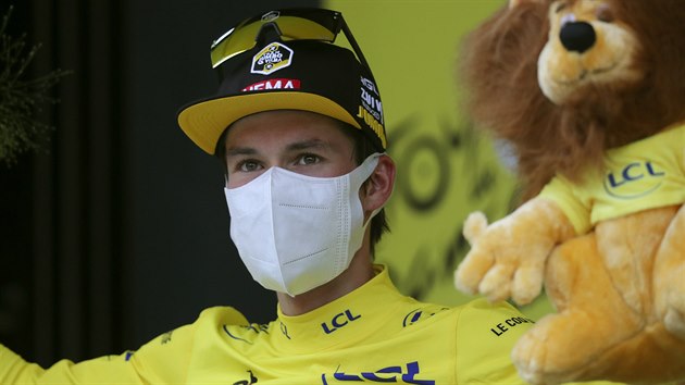 Po 9. etap Tour de France se do lutho trikotu oblkl Primo Rogli.