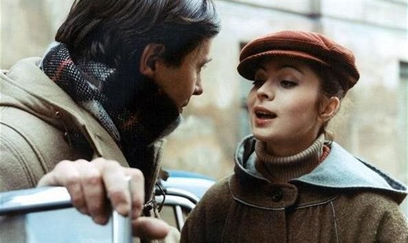 Libue afránková a Josef Abrhám ve filmu Vrchní, prchni! (1980)