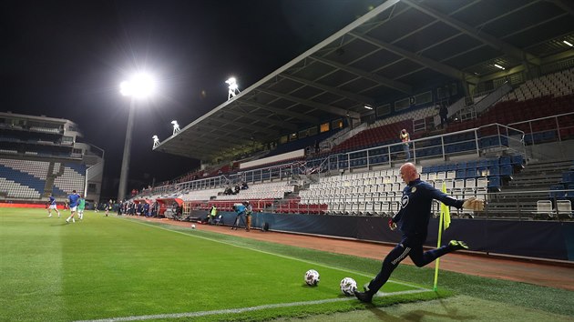 Andro'nun stadı UEFA kriterlerine göre yeni ışıklara kavuşacak, 12 milyona mal olacak