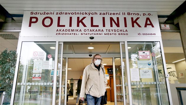 Ve zdravotnick�ch za��zen�ch u� jsou lid� na rou�ky zvykl�.