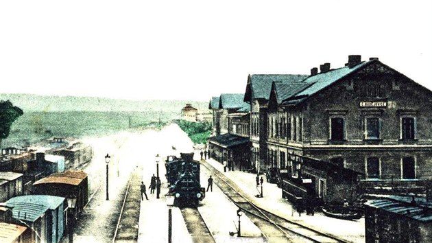 Nádraží v Českých Budějovicích v roce 1873, tedy v době, kdy už byla trať do Lince přestavěna na parní provoz.