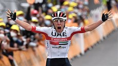 Slovinec Tadej Pogaar ovládl závrený spurt 9. etapy Tour de France.