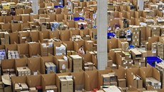 Logistické centrum Amazonu v německém Rheinbergu. (14. listopadu 2018) | na serveru Lidovky.cz | aktuální zprávy