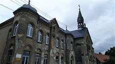 Schrödingerův institut je v klášteře sv. Karla Boromejského v Jiříkově v...