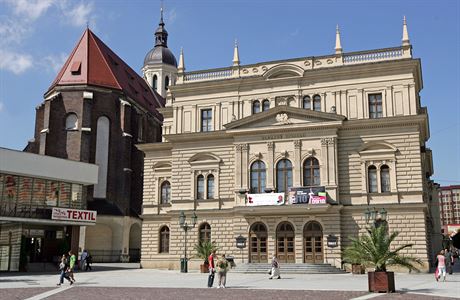 Ve Slezském divadle v Opav je kvli naízeným úsporám znan neklidno.