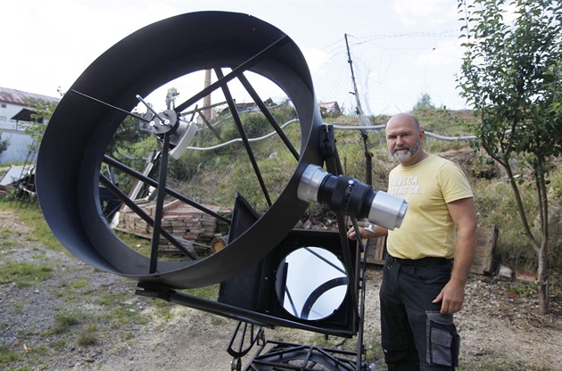 Podle wikipedického ebíku je nový Mirevv dalekohled s prmrem zrcadla 515...
