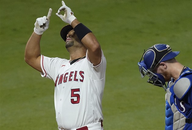 700 homerunů. Pujols dosáhl na kulatou metu jako čtvrtý baseballista historie