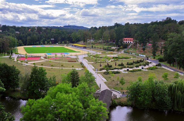 Chebský sportovní areál ekají opravy, pibudou i nová sportovit. Na zmnu se...