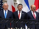 Izraelský pedseda vlády Benjamin Netanjahu, ministr zahranií Spojených...
