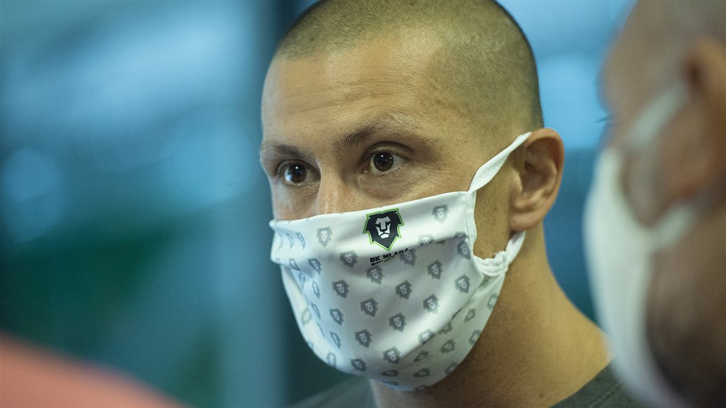 Hokejovou extraligu sou�í koronavirus. Své o tom ví i Martin �evc, kapitán Mladé Boleslavi, která je momentáln� v karantén�. 