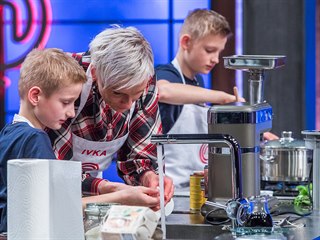 Iva vaří se svými syny nejen v MasterChefovi, ale i doma. Vychovává z nich...