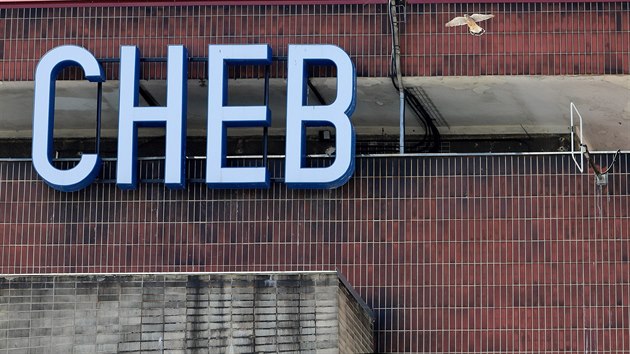 Budova chebskho ndra pochz ze 60. let a je pamtkov chrnn.