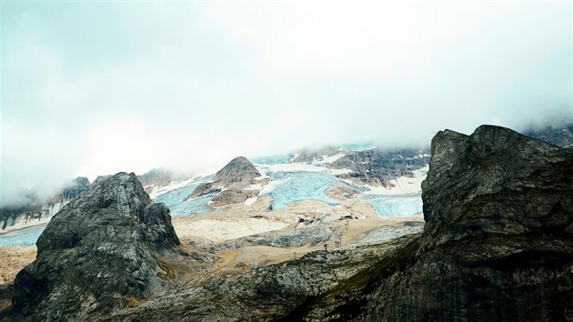 Ledovec na hoe Marmolada v italskch Dolomitech