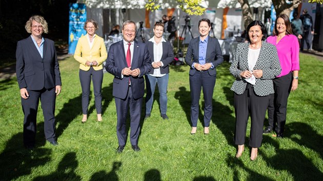 Armin Laschet z Kesanskodemokratick unie (CDU) na tiskov konferenci. (10. z 2020)