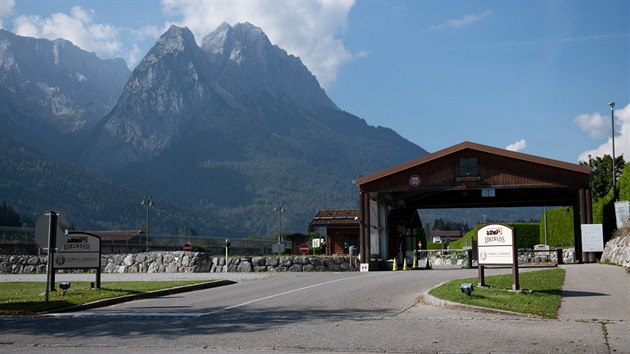 Vjezd do rekreačního střediska Edelweiss Lodge v německém Garmisch-Partenkirchenu. (13. září 2020)