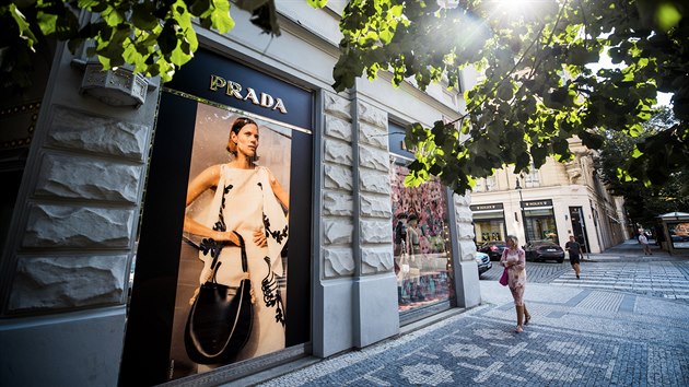 Toko Prada di jalan Pask di pusat kota Praha