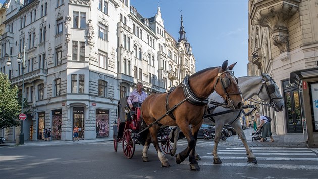 Pask ulice v centru Prahy je kvli druh vln koronaviru opt przdn. (16. z 2020)