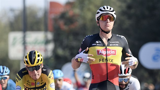 Tim Merlier po vtzstv v est etap zvodu Tirreno-Adriatico.