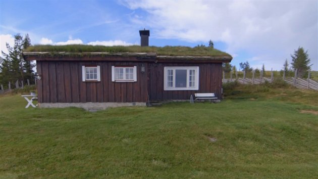 Typick norsk chata postaven v 70. letech minulho stolet nem elektinu ani vodu.