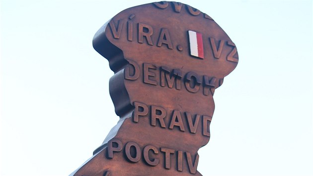 V Hranicch byla odhalena socha Tome Garrigua Masaryka. Jejmi autory jsou socha Ladislav Sorok a architekt Ondej Tuek.