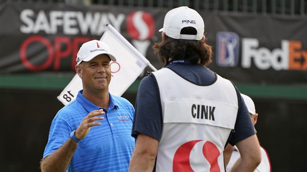 Stewart Cink a jeho syn Reagan slav triumf na Safeway Open.