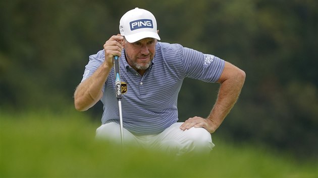 Lee Westwood v prvnm kole na US Open na hiti v Mamaronecku