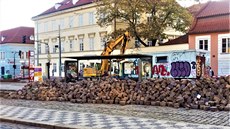 Od ned�le do dne�ního dne probíhala vým�na opot�ebených kolejnic. Chu�...