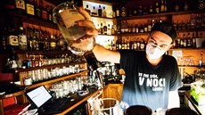 Klub a bar Milá tchýn�, koronavirus