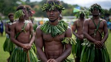 Mui pi tradiním tanci na alomounových ostrovech