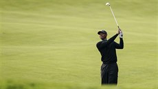 Tiger Woods pi tréninkovém kole ped US Open na hiti Winged Foot.
