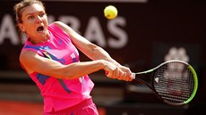 Rumunská tenistka Simona Halepová v duelu s Julií Putincevovou z Kazachstánu.