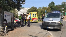 Nehoda motokolobky se záchrankou v Libni. (14.9.2020)