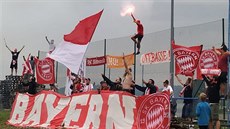 Fanou�ci Bayernu Mnichov �ádí na zápase Bayernu K�epice.