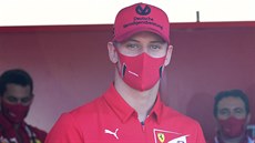 Mick Schumacher ped závodem formule 2 v Mugellu