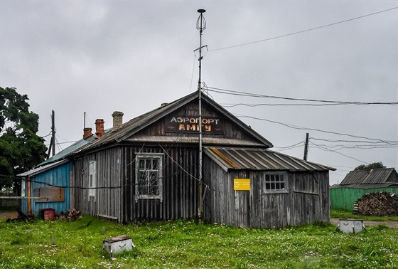 Dům ve vesnici Amgu na ruském Dálném východě (24. července 2020)