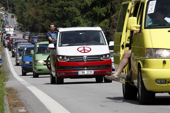 Spanilá jízda voz Volkswagen Transporter v okolí Lipna v roce 2019