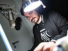 Vojta Kotek pi nahrávání audioknihy Stopav prvodce po galaxi 2: Restaurant...