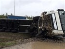 Nehoda kamionu na Praském okruhu zablokovala dopravu ve smru na D1