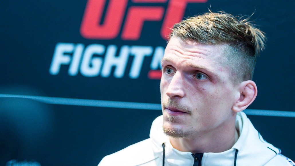 David Dvoák ped svým debutem v UFC.