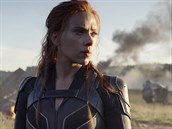 Hereka Scarlett Johanssonová ve filmu erná vdova od filmových studií Disney a...
