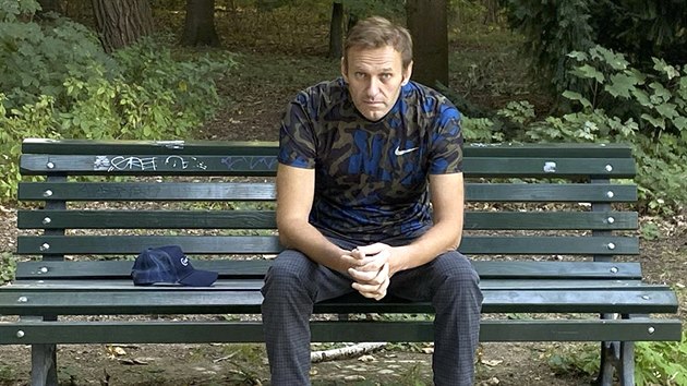 Rusk opozin vdce Alexej Navalnyj po proputn z nemocnice (23. z 2020)