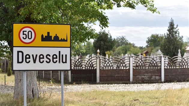 Obyvatel vsi Deveselu na jihozpad Rumunska v komunlnch volbch znovuzvolili starostu, kter zemel na covid-19. (28. z 2020)
