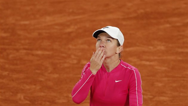 Rumunka Simona Halepov bhem utkn prvnho kola na Roland Garros.