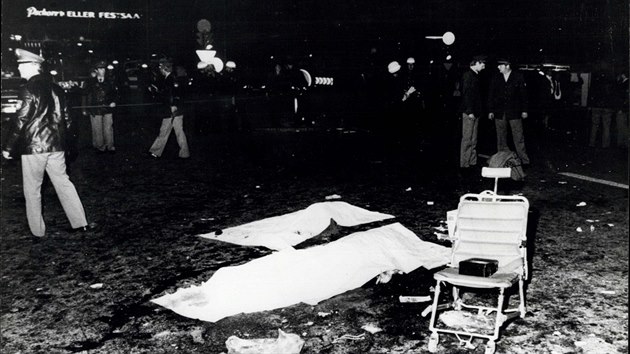 Zahalen tla obt bombovho toku na mnichovskm Oktoberfestu. 
Nejvt tok souvisejc s pravicovm extremismem v djinch povlenho Nmecka stl ivot tinct lid a zranil vce ne dv stovky dalch. (26. z 1980)