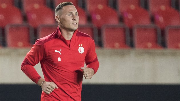 Slávistický kapitán Jan Bořil na tréninku před úvodním utkáním play off Ligy mistrů proti dánskému Midtjyllandu.