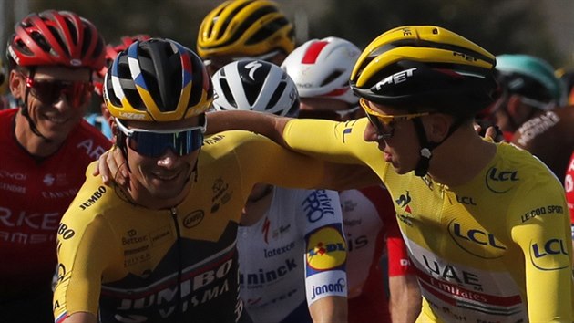 Primo Rogli a Tadej Pogaar bhem posledn etapy Tour de France.