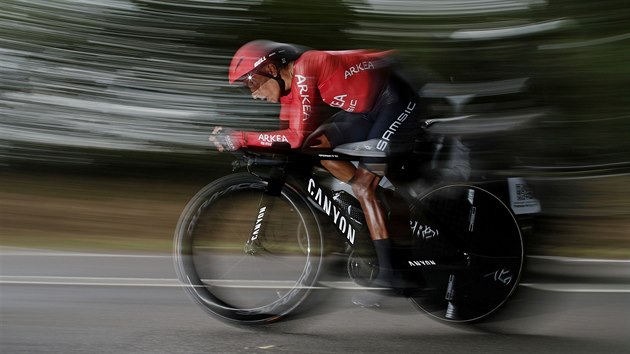 Nairo Quintana z tmu Arka-Samsic v asovce na Tour de France.