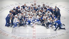 AMPIONI 2020. Hokejisté Tampy slaví zisk Stanley Cupu.