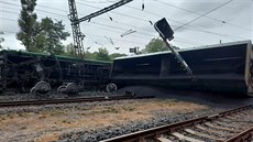 Ve stanici Úpoiny vykolejil nákladní vlak naloený uhlím. (26. záí 2020)